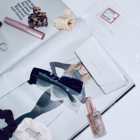 MICHAEL KORS Black St. Tropez Sunglasses - Picture 5 of 6